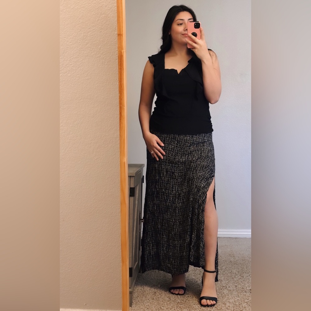 Black & White Long Skirt with Slits - O’Neill, Like New